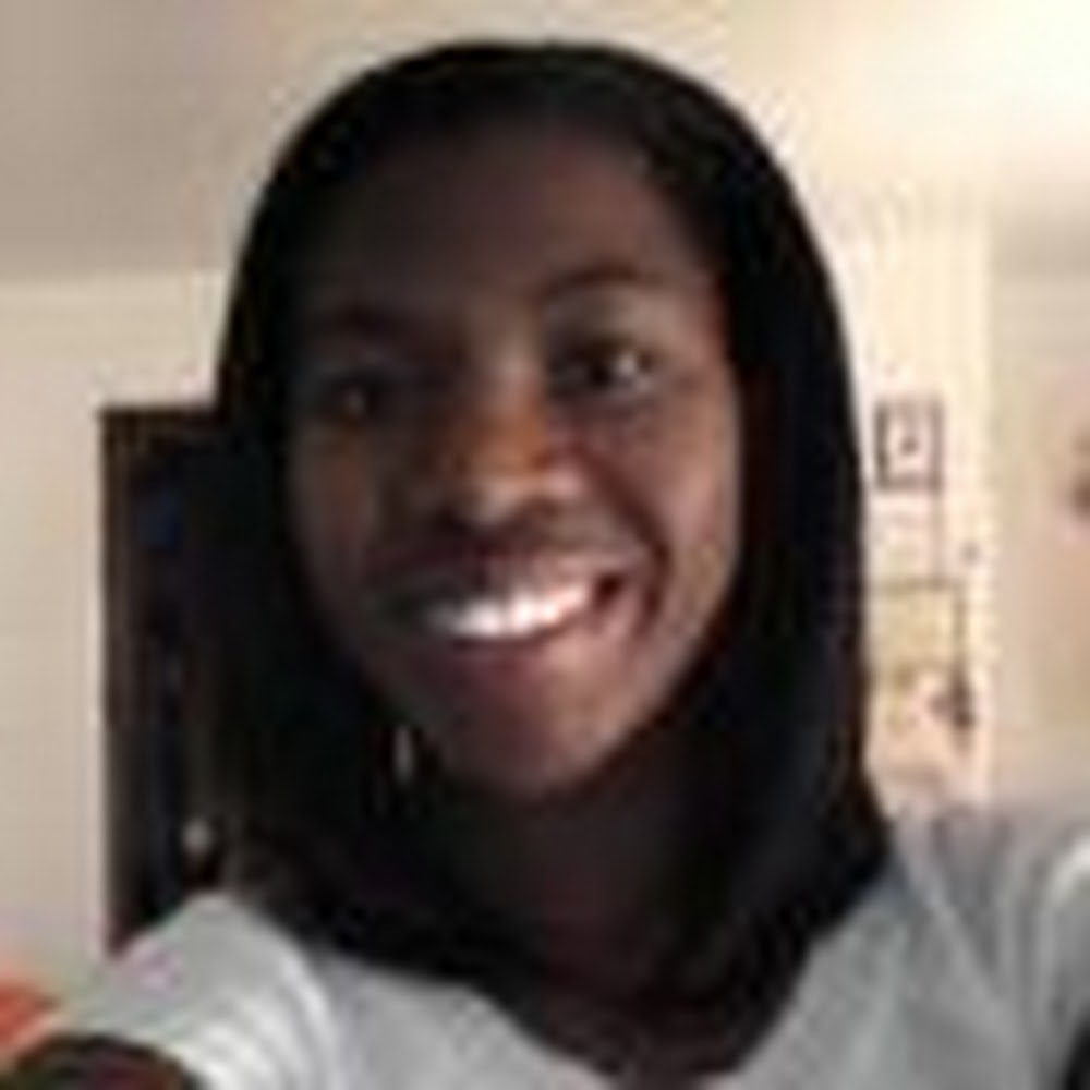 Meet your Posher, Oyinkan